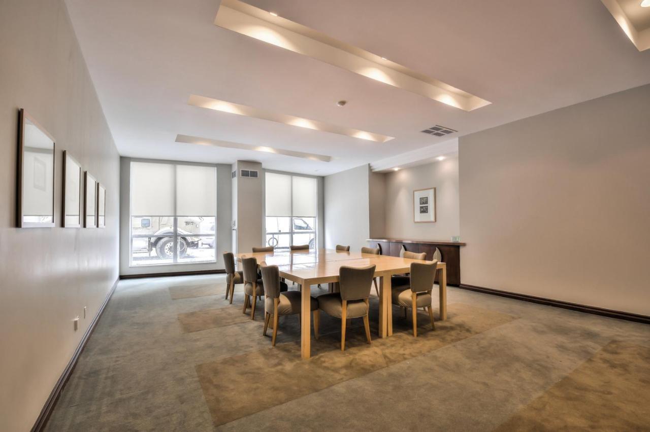 Toronto Luxury Accommodations - Qwest Dış mekan fotoğraf